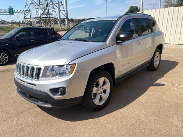 2011 Jeep Compass FWD 4dr - - by dealer - vehicle for sale in Fort Worth, TX – photo 2