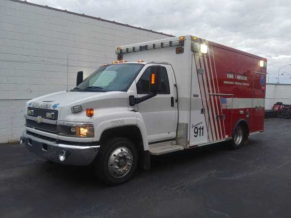 Ambulance GMC 4500, 1 Owner-Former Fire Dept 94 k miles, DuraMax for sale in Midlothian, IL