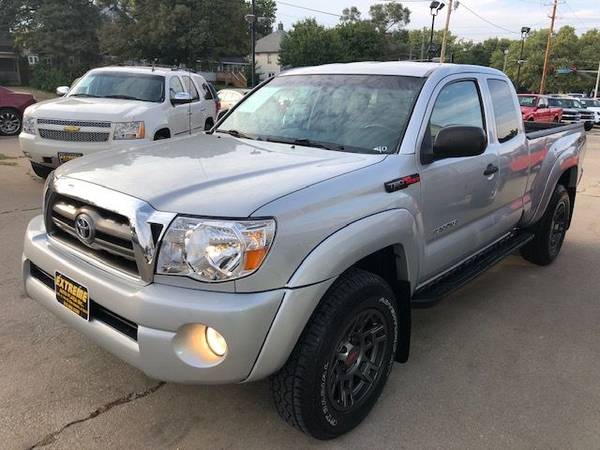 2010 Toyota Tacoma ACCESS CAB - - by dealer - vehicle for sale in Des Moines, IA – photo 2
