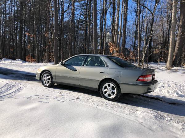 2000 Lexus ES 300 with 63K for sale in Auburn, NH – photo 4