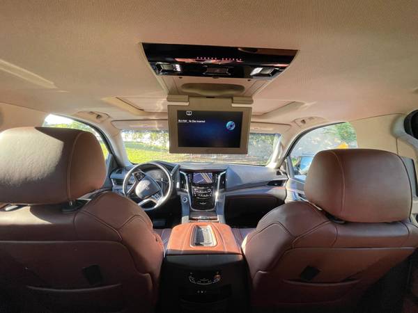 2015 Cadillac Escalade - - by dealer - vehicle for sale in Margate, FL – photo 16