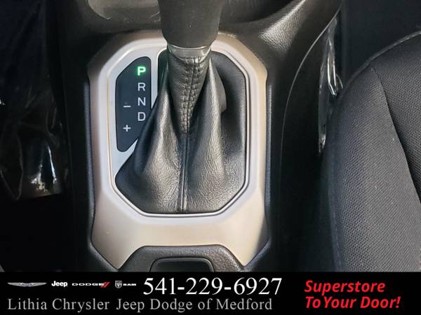 2017 Jeep Renegade Sport 4x4 - cars & trucks - by dealer - vehicle... for sale in Medford, OR – photo 23