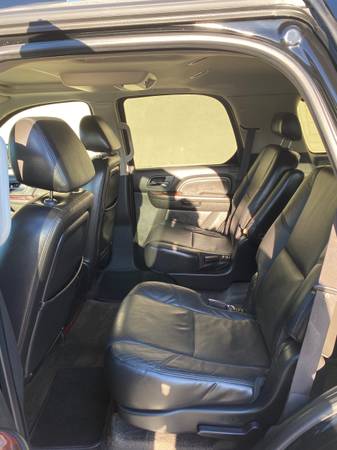 2008 Cadillac Escalade AWD - cars & trucks - by owner - vehicle... for sale in Felton, CA – photo 6