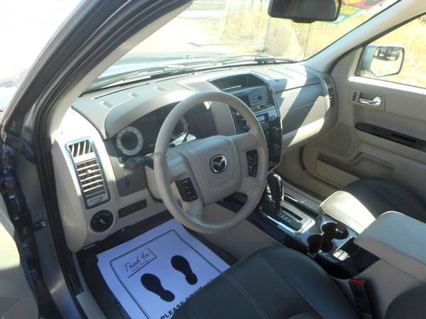2008 MAZDA TRIBUTE HYBRID SUV LOADED WITH LEATHER **NICE** for sale in Anderson, CA – photo 11