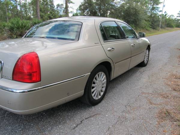 Lincoln Town Car - cars & trucks - by owner - vehicle automotive sale for sale in Labelle, FL – photo 5