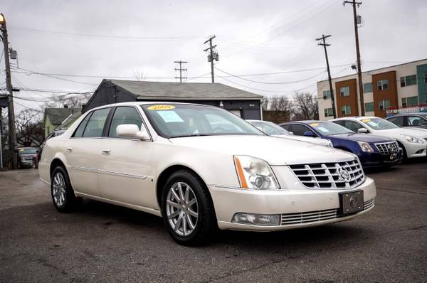 2009 Cadillac DTS 4dr Sdn w/1SC - - by dealer for sale in Cleveland, OH – photo 3