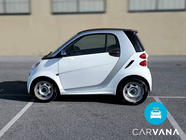 2015 smart fortwo Pure Hatchback Coupe 2D coupe White - FINANCE... for sale in Atlanta, CA – photo 5
