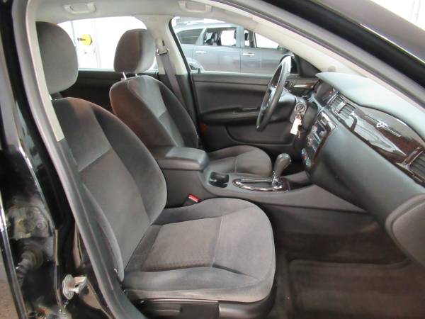 2012 Chevrolet Impala LOW MILES - - by dealer for sale in Hudsonville, MI – photo 18