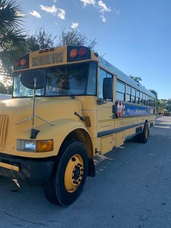 BUS FOR SALE IN BONITA! - cars & trucks - by owner - vehicle... for sale in Bonita Springs, FL