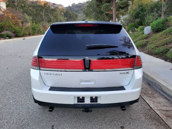 2010 Lincoln MKX FWD 4dr - - by dealer - vehicle for sale in Glendora, CA – photo 4