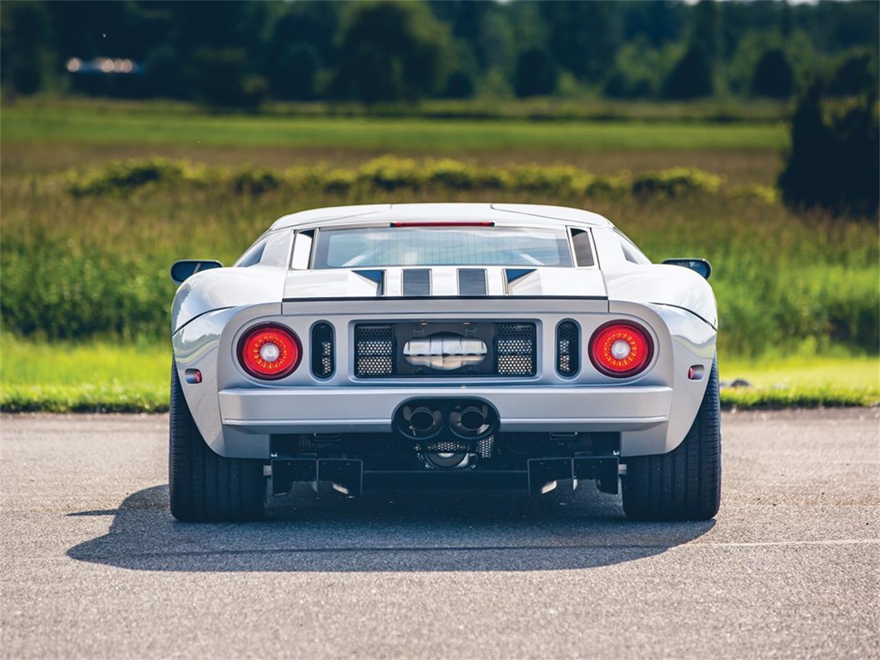 For Sale at Auction: 2005 Ford GT for sale in Auburn, IN – photo 9