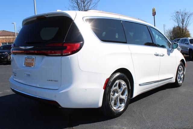 2022 Chrysler Pacifica Limited for sale in Cornelius, NC – photo 6