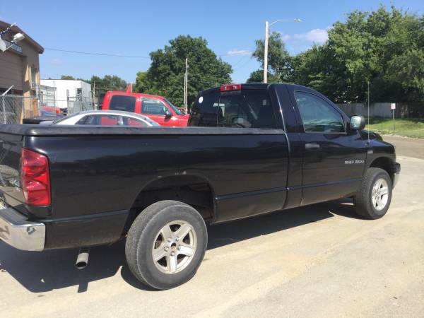 2007 DODGE RAM 1500 4WD (8FT BOX) 125,000 MILES for sale in Lincoln, IA – photo 4