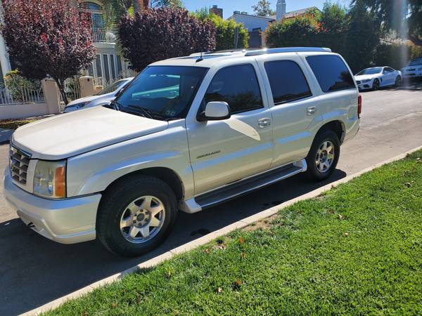 2003 Cadillac Escalade, SUV 4D, Engine: 6.0L V8, 108558 miles for sale in Sherman Oaks, CA – photo 3