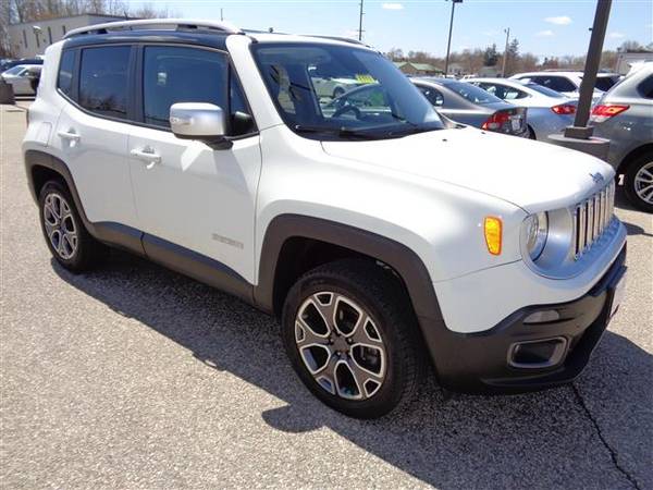 2016 Jeep Renegade Limited 4x4 - Leather for sale in Wautoma, WI
