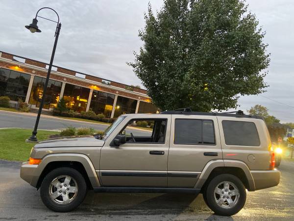 Jeep Commander Limited for sale in Albany, NY – photo 6