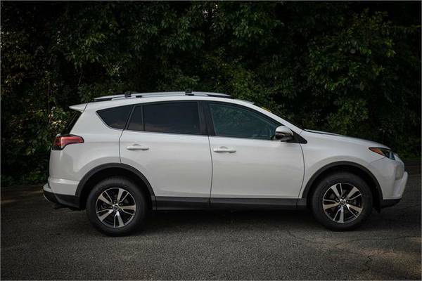2016 Toyota RAV4 XLE 4x4* LOADED* CLEAN CARFAX* ONE OWNER* for sale in High Point, SC – photo 6