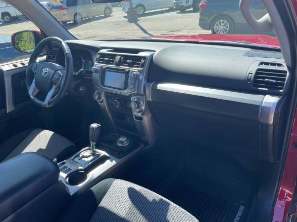 2018 TOYOTA 4RUNNER SR5 B6 4X4 (ONE OWNER CLEAN CARFAX ) - cars & for sale in Raleigh, NC – photo 4