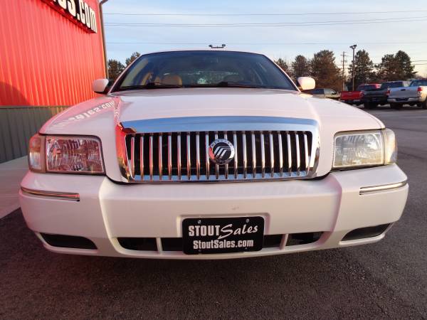 2010 Mercury Grand Marquis LS 4-Dr Sedan ONLY 69K MILES-NEW for sale in Fairborn, OH – photo 11