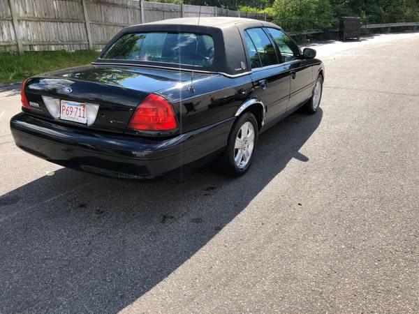2005 Ford Crown Victoria for sale in Rockland, MA – photo 9