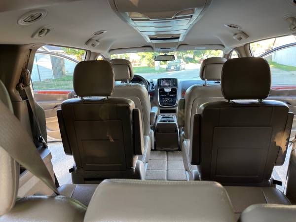 2014 Chrysler Town & Country - - by dealer - vehicle for sale in Arlington, TX – photo 9
