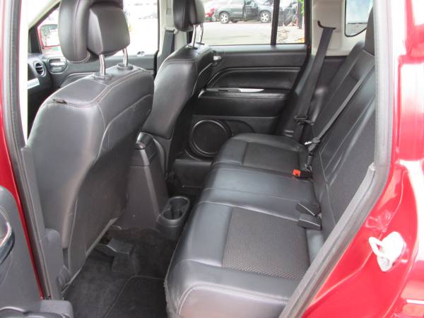 2014 Jeep Compass Latitude 4x4 ** 138,914 Miles - cars & trucks - by... for sale in Peabody, MA – photo 7