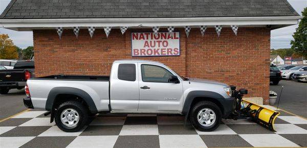 2011 Toyota Tacoma w/PLOW 4WD Access V6 AT (TOP RATED DEALER AWARD... for sale in Waterbury, CT – photo 2