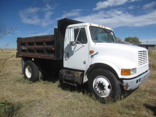 1998 International 4700 S/A Dump Truck for sale in Springer, NM