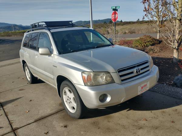 2005 Toyota Highlander 1 owner. This is a diamond - cars & trucks -... for sale in Wilbur, OR – photo 3