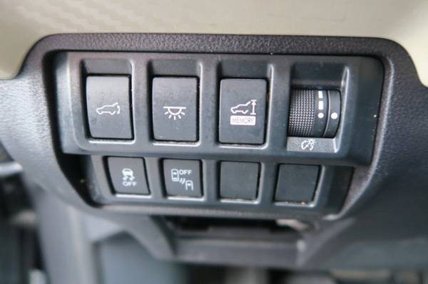 2020 Subaru Ascent Premium w/8-Passenger Convenience Pkg - cars & for sale in Belton, MO – photo 19