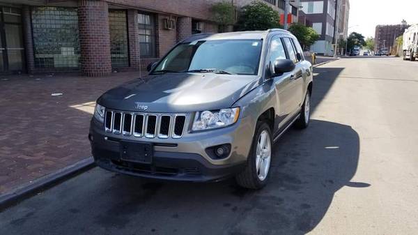 2012 Jeep Compass Limited, Leather Seats $4,900 for sale in Bronx, NY – photo 6