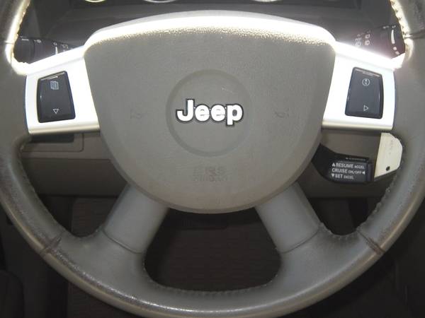2008 Jeep Commander 4WD 4dr Sport for sale in Dowagiac, MI – photo 9