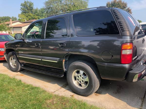 03 Chevy Tahoe 248k *does not run MECHANIC SPECIAL* Fair Cond - cars... for sale in Clinton Township, MI – photo 2