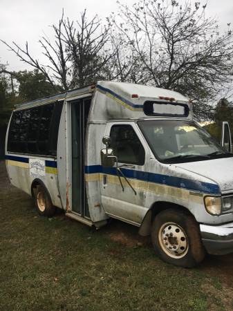 1993 Ford shuttle bus for sale in Amherst, VA