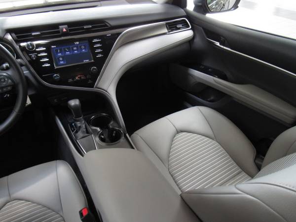2018 Toyota Camry SE for sale in Green Bay, WI – photo 19