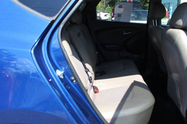 2015 Hyundai Tucson AWD 4dr GLS Laguna Blue Mica - cars & for sale in Gainesville, FL – photo 12