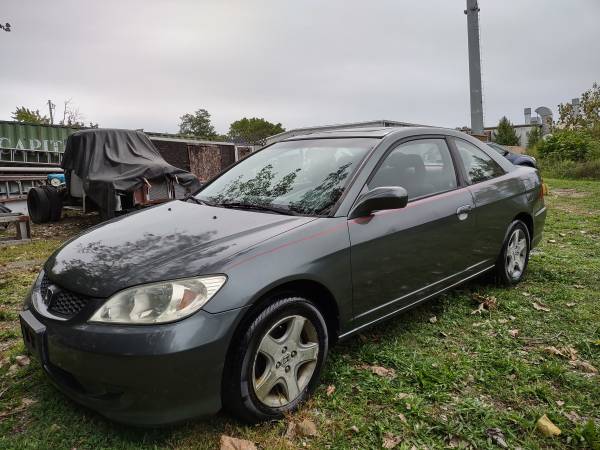 05 civic 2dr 5speed, gray with red pinstripe - - by for sale in Vails Gate, NY – photo 11