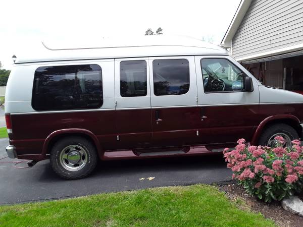 Conversion Van FORD HIGH TOP E150 for sale in Syracuse, NY – photo 13