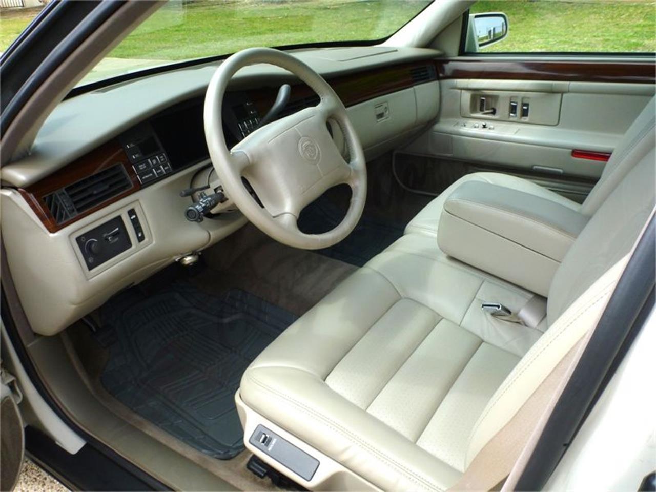 1996 Cadillac DeVille for sale in Arlington, TX – photo 11