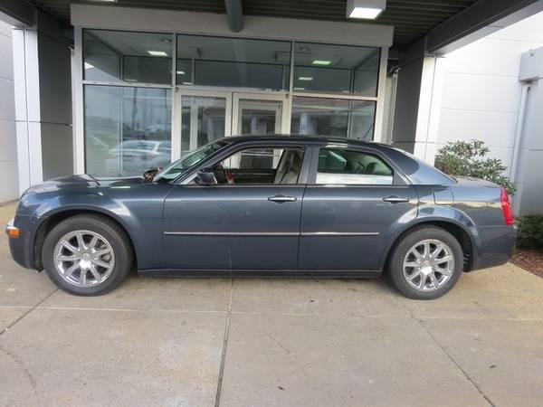 2008 Chrysler 300-Series Limited for sale in Johnson City, TN – photo 2
