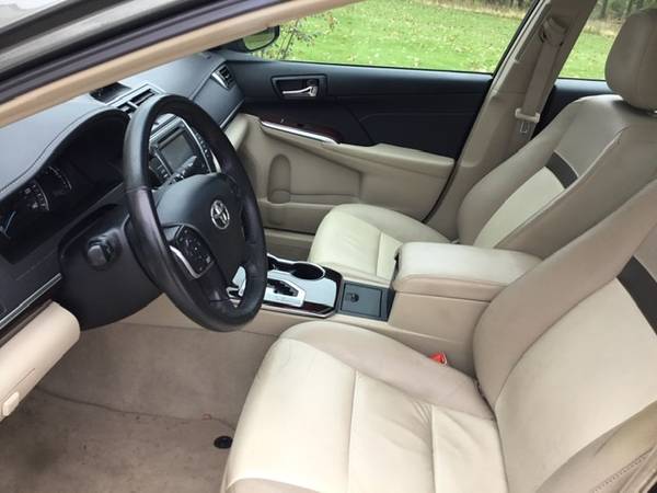 2013 Toyota Camry XLE for sale in Verona, WI – photo 3