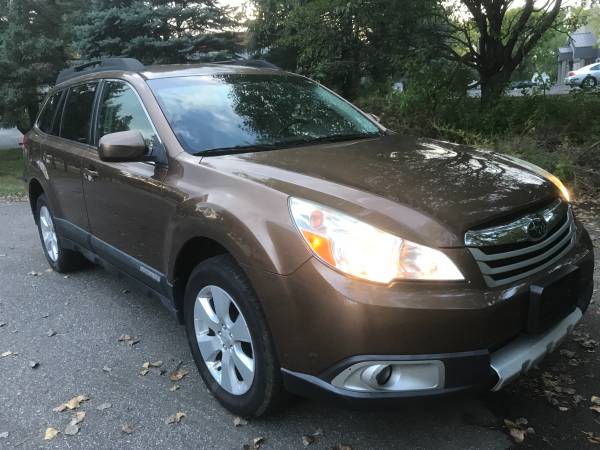 2011 SUBARU OUTBACK 2.5 PREMIUM BLUETOOTH AWD VERY CLEAN! for sale in Minneapolis, MN – photo 10