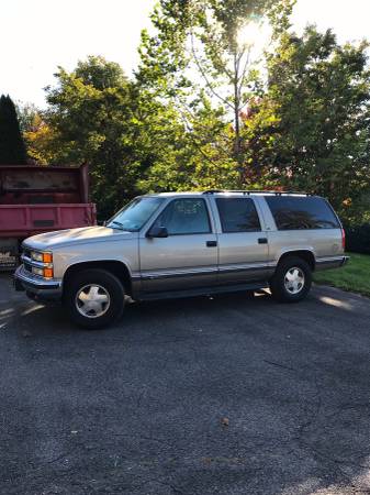 1999 4WD Chevy 1500 Suburban LS for sale in DELHI, NY – photo 5