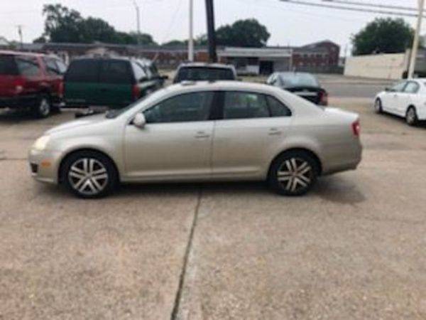 2005 Volkswagen NEW JETTA 2.5L OPTION PACKAGE 1 WHOLESALE PRICES USAA for sale in Norfolk, VA – photo 2