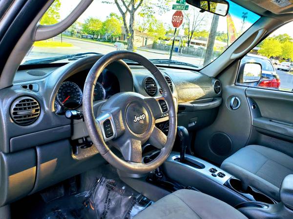 2005 JEEP LIBERTY LIMITED 4X4 ⭐ + 6 MONTH WARRANTY - cars & trucks -... for sale in Front Royal, VA – photo 10