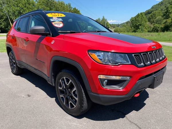 2019 JEEP COMPASS TRAILHAWK * 4X4 * 34K Miles * 1 Owner * No... for sale in Sevierville, TN – photo 2