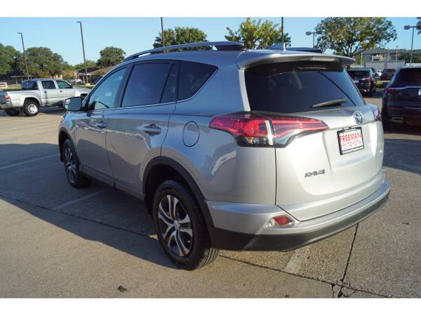 2018 Toyota RAV4 LE - Finance Here! Low Rates Available! for sale in Hurst, TX – photo 3
