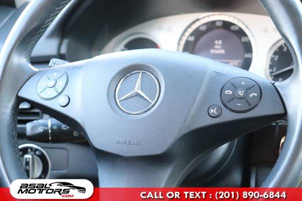 Look What Just Came In! A 2011 Mercedes-Benz GLK-Class with 8-North for sale in East Rutherford, NJ – photo 15