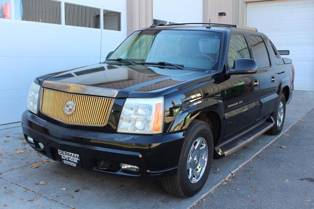 2003 Cadillac Escalade EXT Base for sale in Fitchburg, WI – photo 3