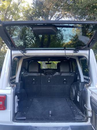 2018 Jeep Wrangler Unlimited Sahara for sale in San Luis Obispo, CA – photo 8